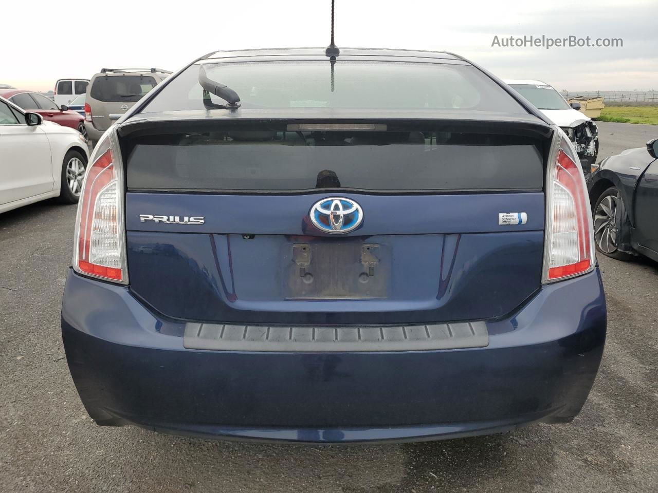 2014 Toyota Prius  Blue vin: JTDKN3DU1E1828679