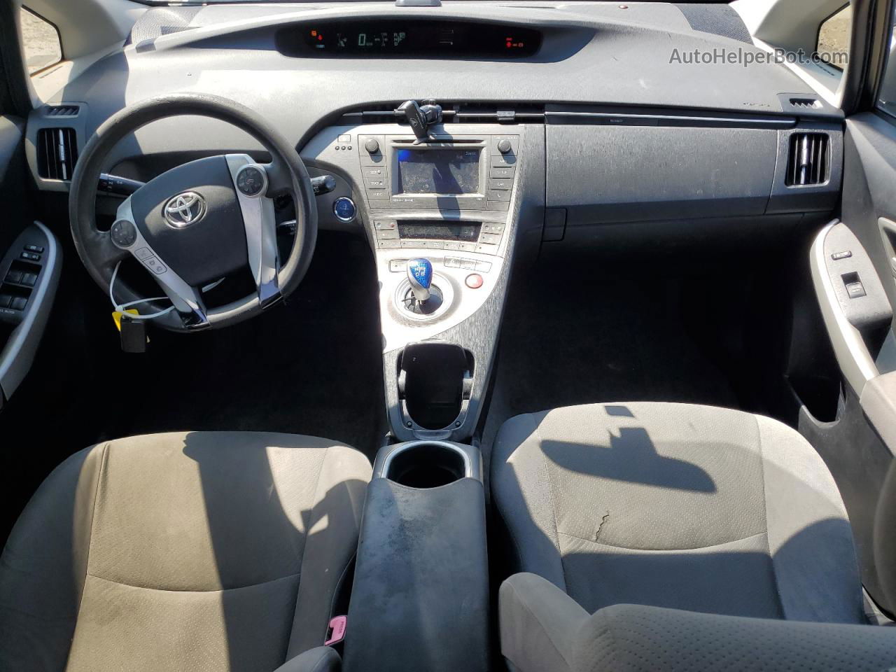 2013 Toyota Prius  Серебряный vin: JTDKN3DU2A0126158