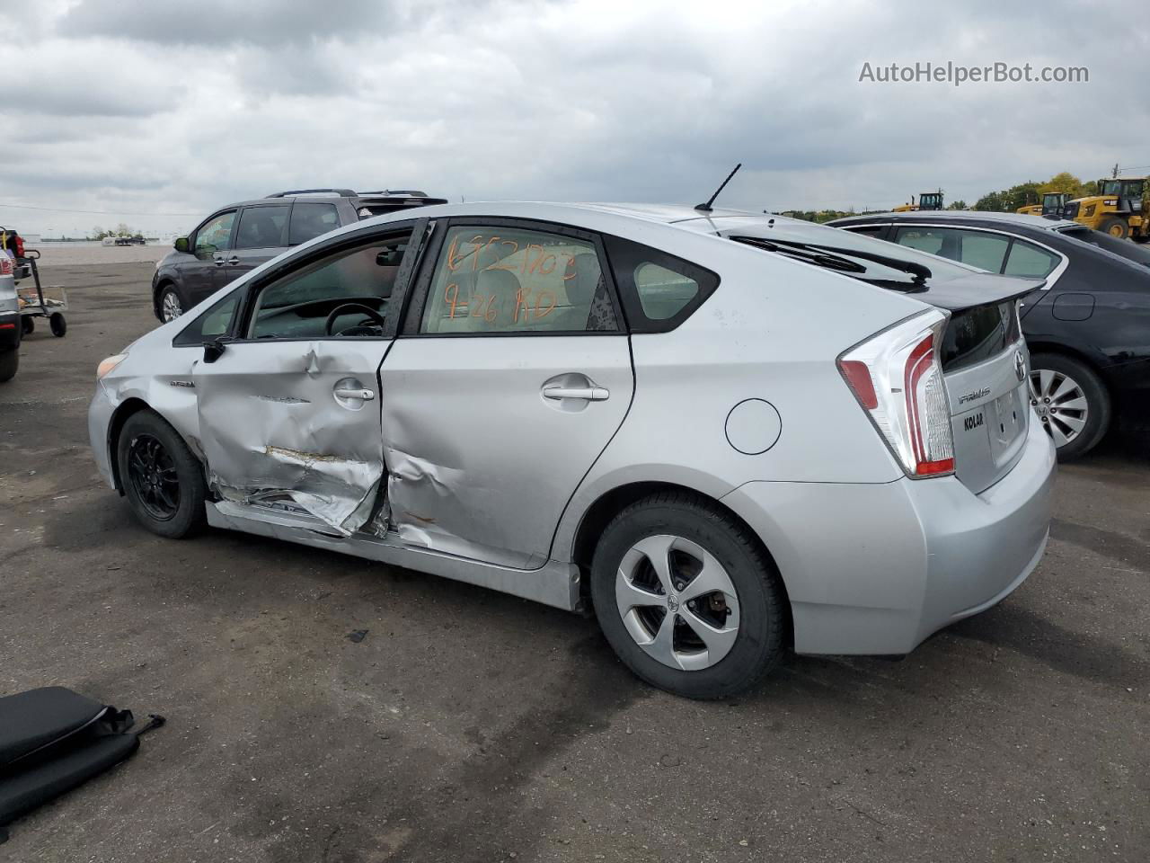 2012 Toyota Prius  Серебряный vin: JTDKN3DU2C5517140