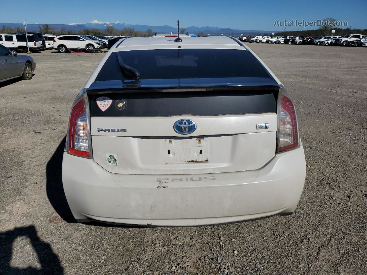 2013 Toyota Prius  Белый vin: JTDKN3DU2D0351684