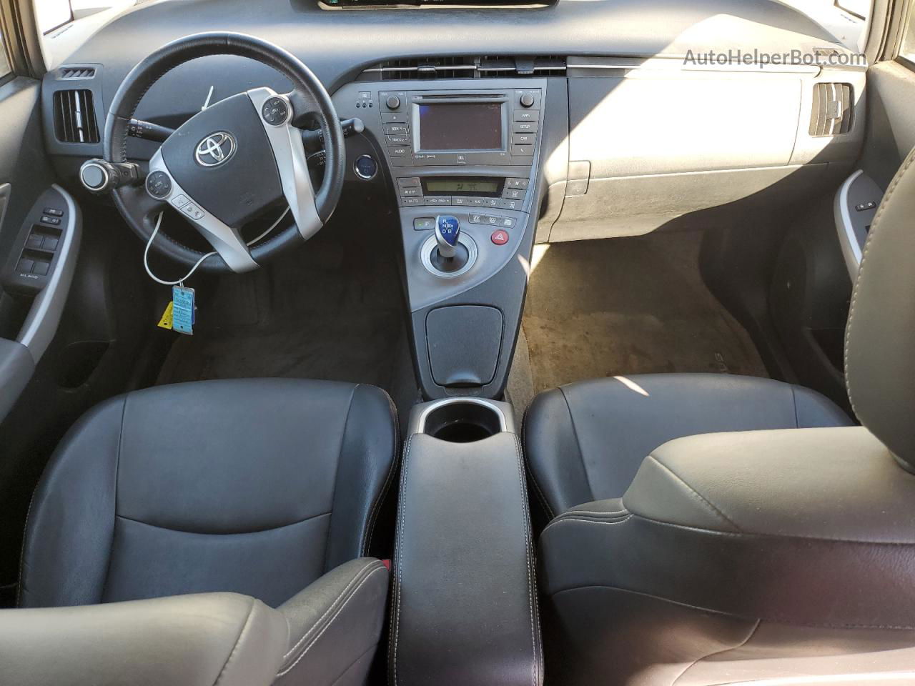 2013 Toyota Prius  Белый vin: JTDKN3DU2D0351684