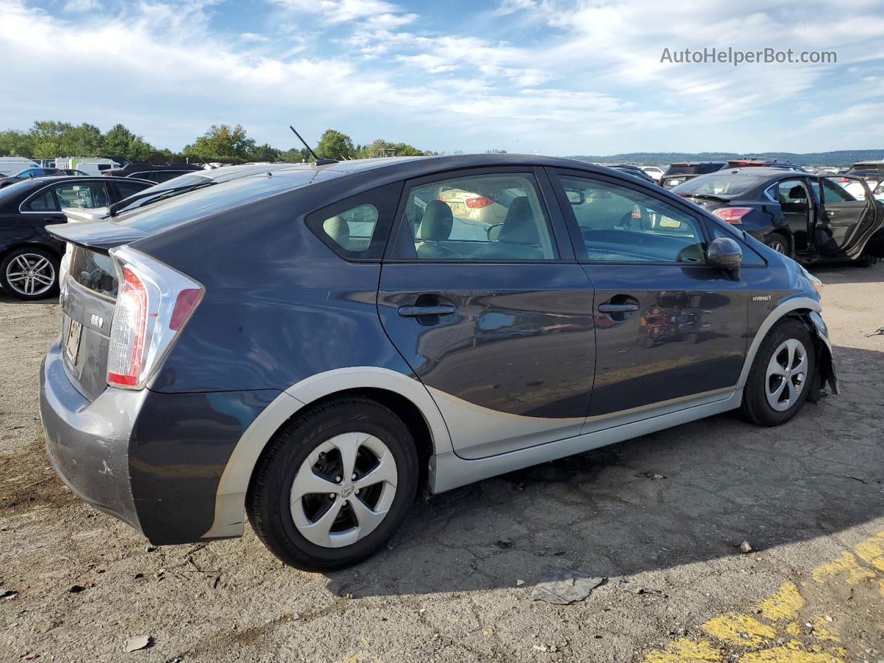 2013 Toyota Prius  Gray vin: JTDKN3DU2D1677141