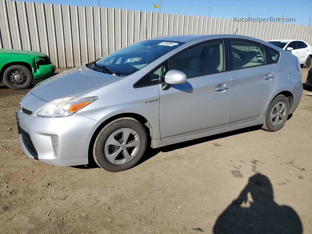 2013 Toyota Prius  Серебряный vin: JTDKN3DU2D5684115