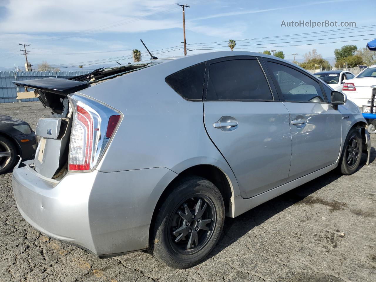 2015 Toyota Prius  Silver vin: JTDKN3DU2F1938335