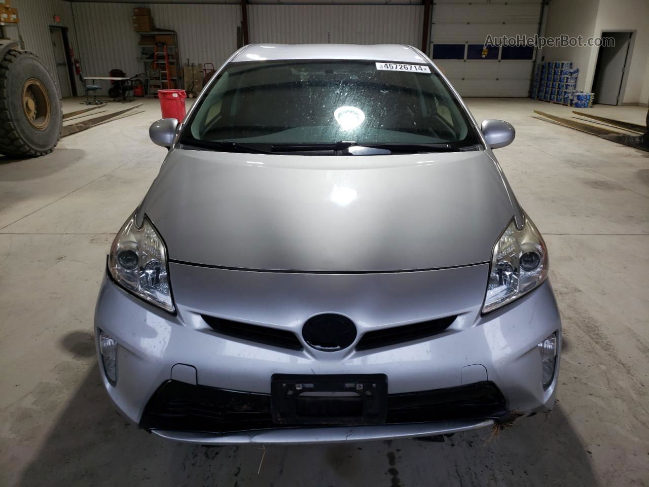 2015 Toyota Prius  Серебряный vin: JTDKN3DU2F1938917