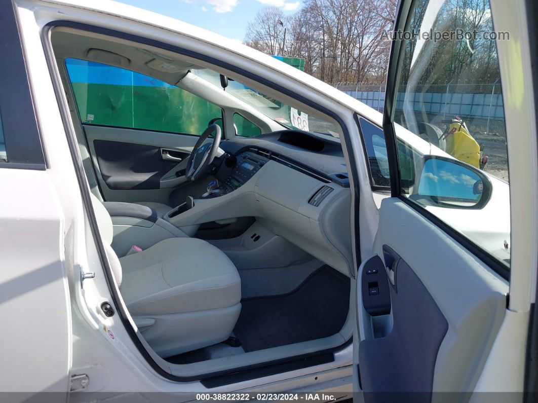 2011 Toyota Prius Two Белый vin: JTDKN3DU3B0315337