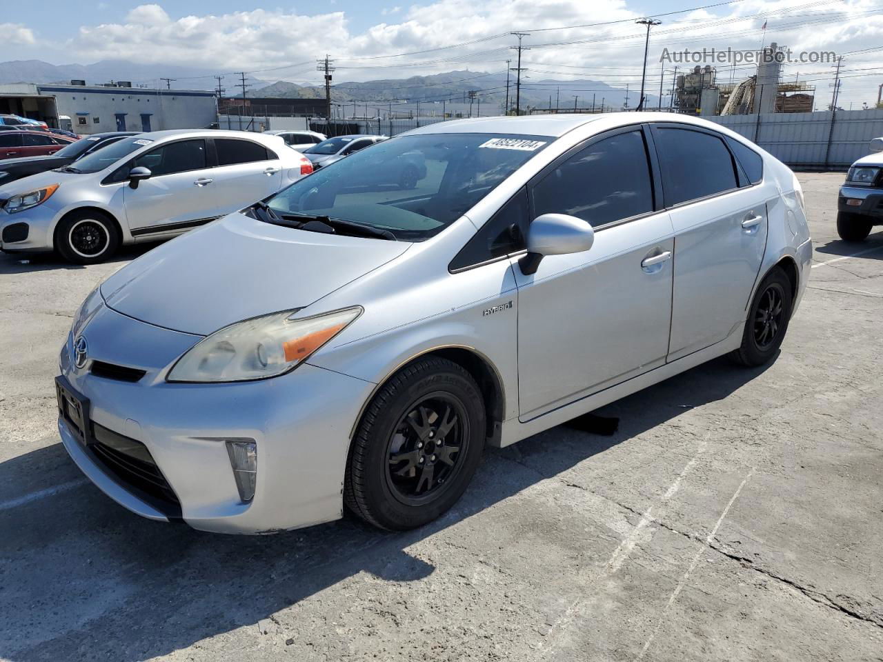 2012 Toyota Prius  Серебряный vin: JTDKN3DU3C1552731