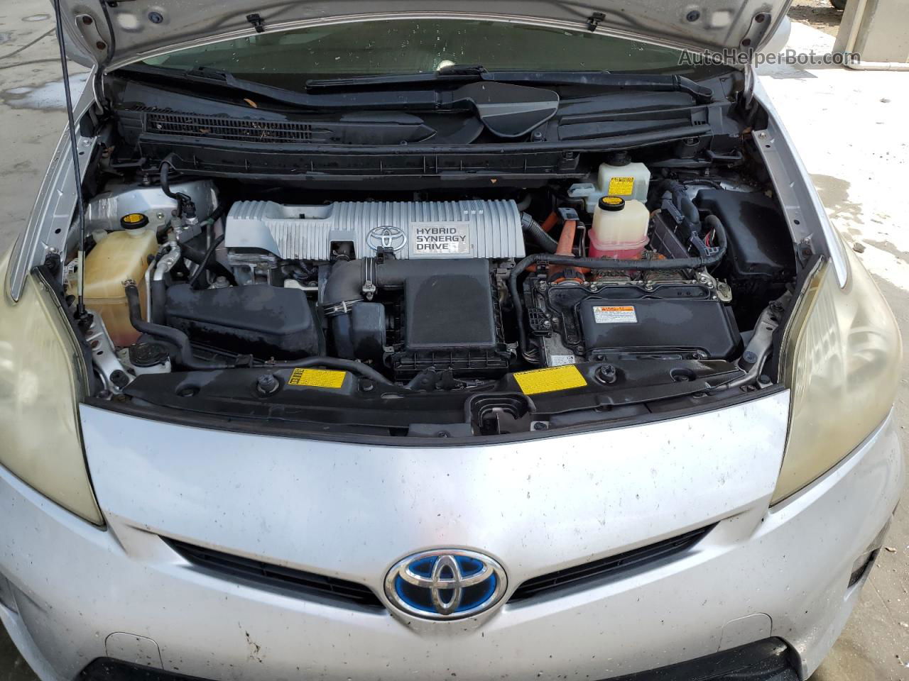 2013 Toyota Prius  Серебряный vin: JTDKN3DU3D5552531