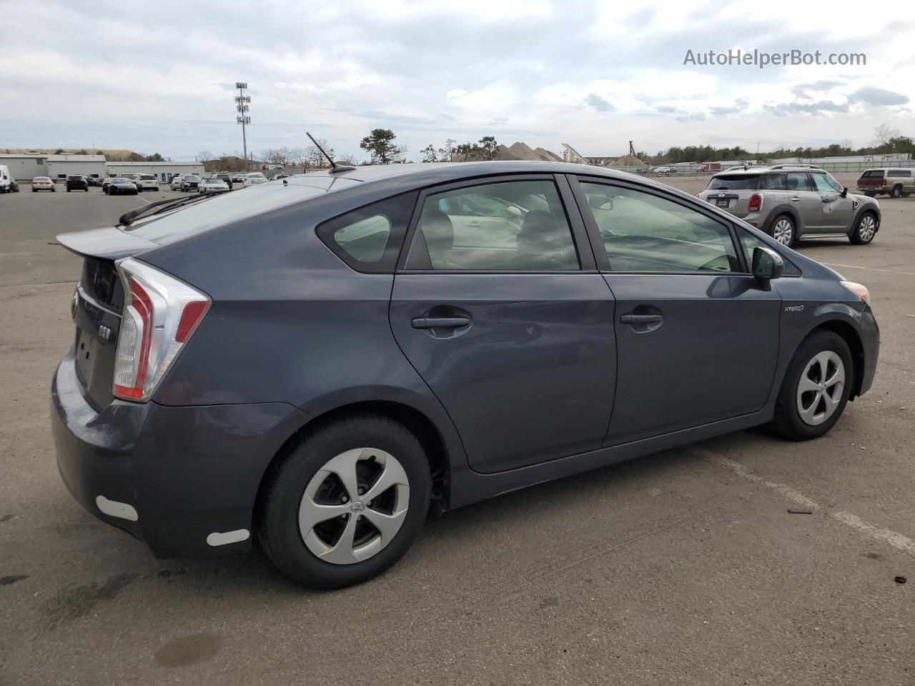 2013 Toyota Prius  Серый vin: JTDKN3DU3D5558085