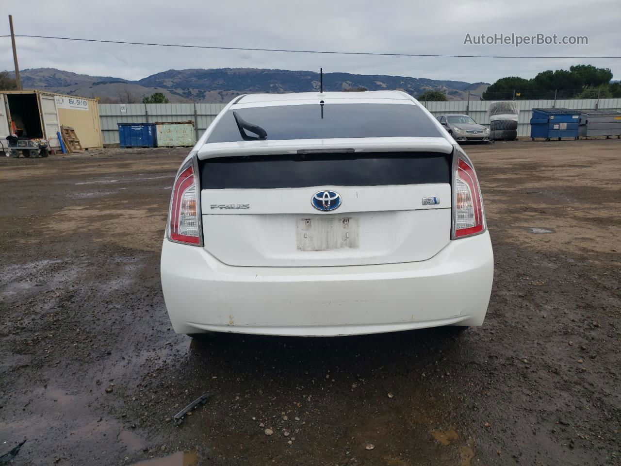 2013 Toyota Prius  White vin: JTDKN3DU3D5632251