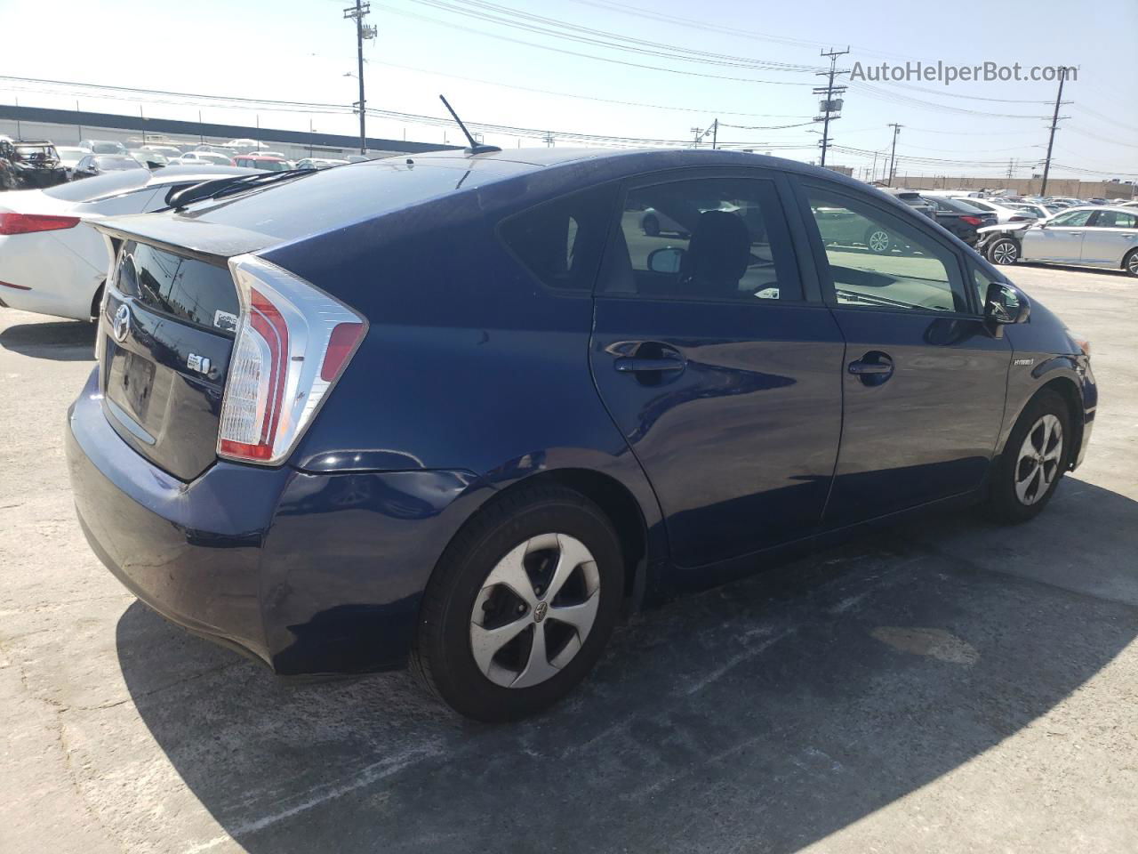 2014 Toyota Prius  Синий vin: JTDKN3DU3E1767089