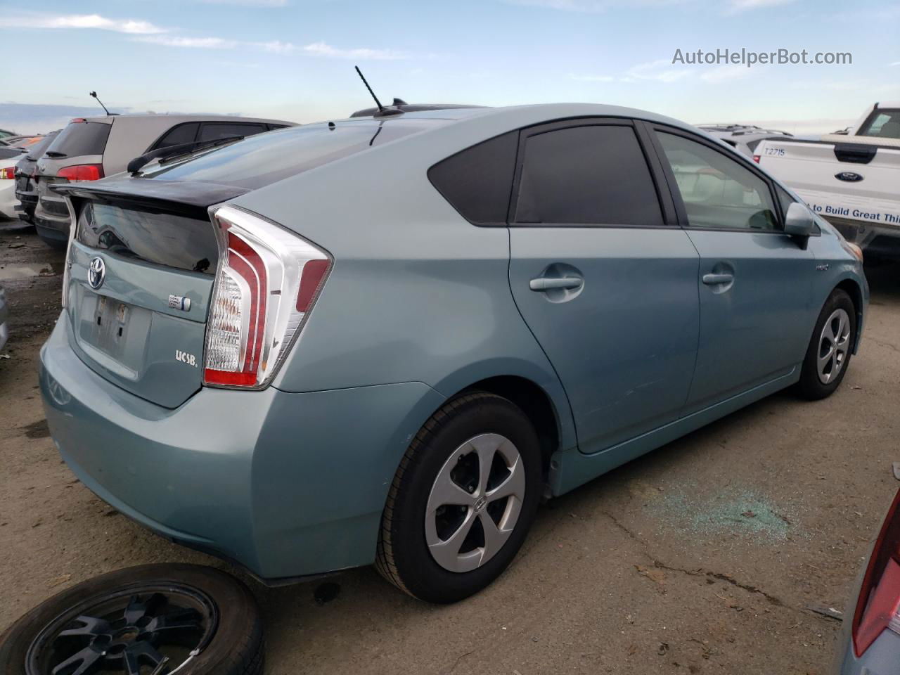 2014 Toyota Prius  Бирюзовый vin: JTDKN3DU3E1820650