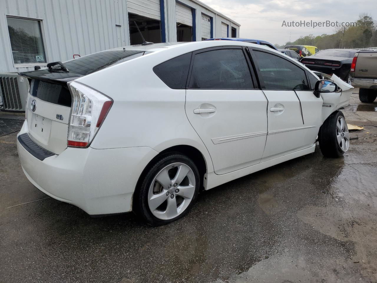 2011 Toyota Prius  White vin: JTDKN3DU4B1364167