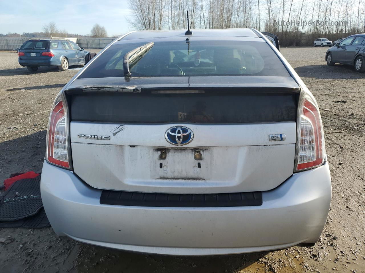 2013 Toyota Prius  Серебряный vin: JTDKN3DU4D5573291