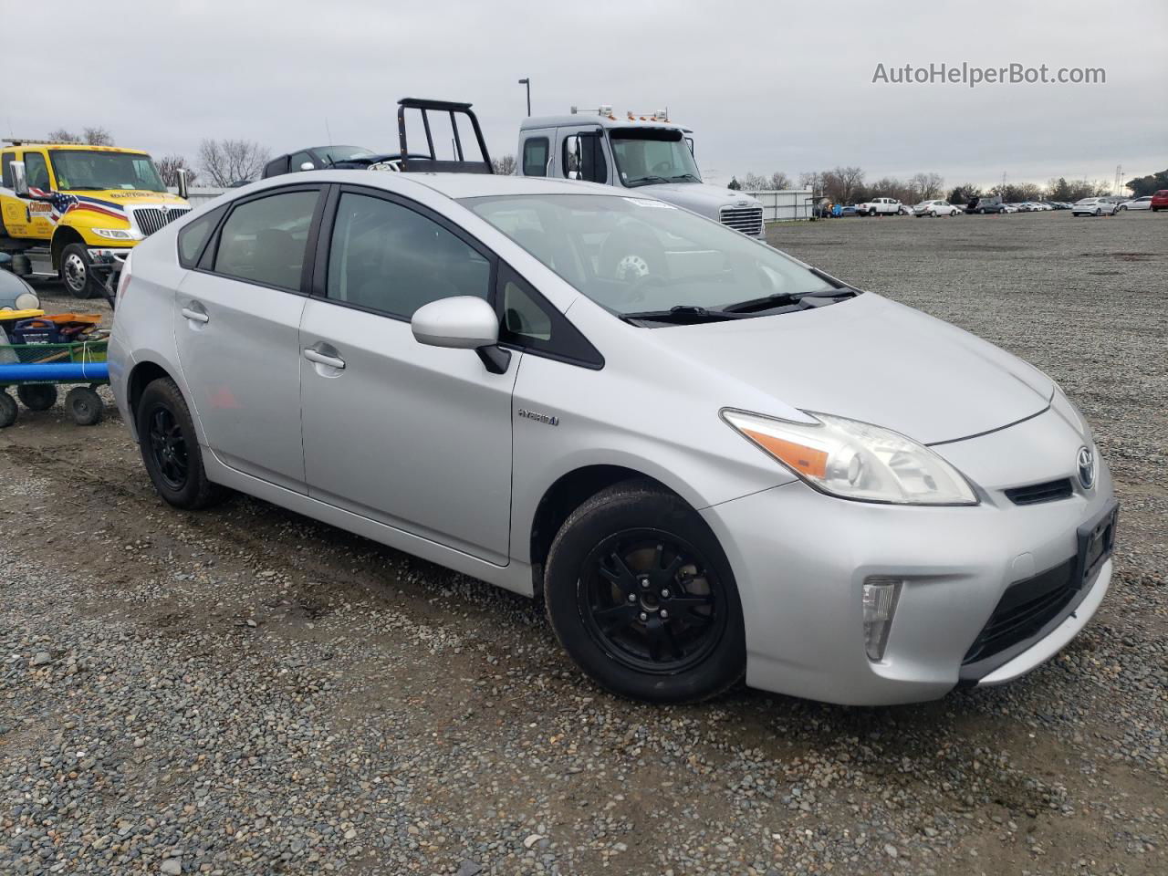 2014 Toyota Prius  Silver vin: JTDKN3DU4E1736661