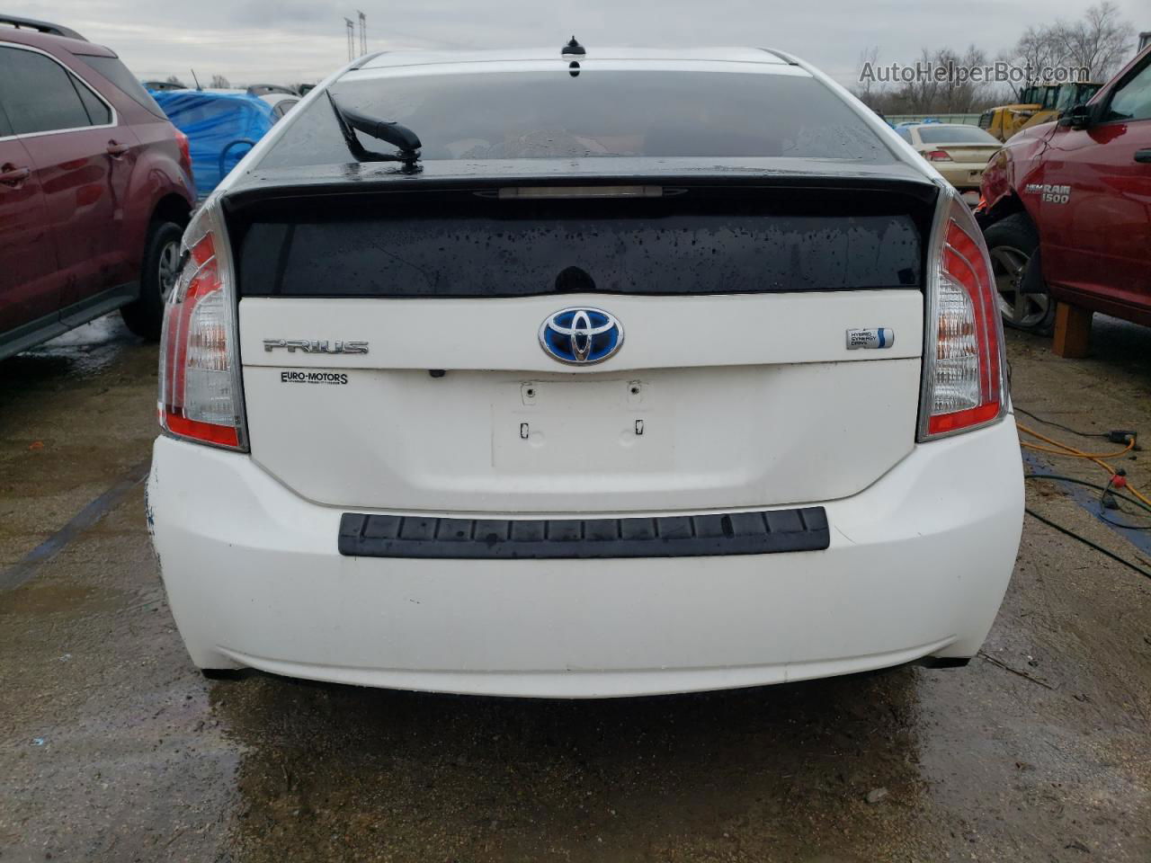 2014 Toyota Prius  White vin: JTDKN3DU4E1770311