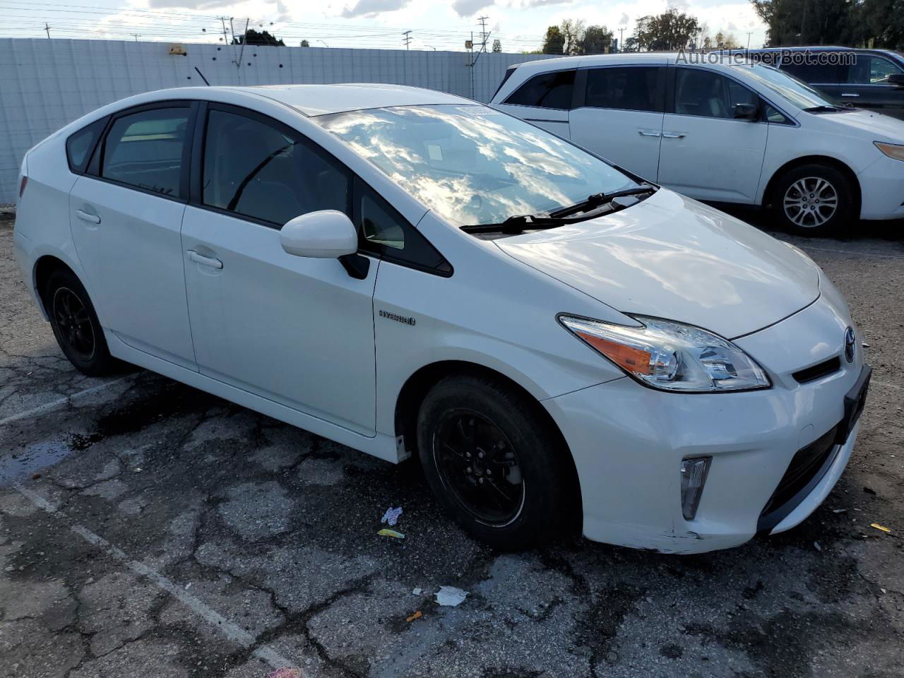 2015 Toyota Prius  White vin: JTDKN3DU4F1960935