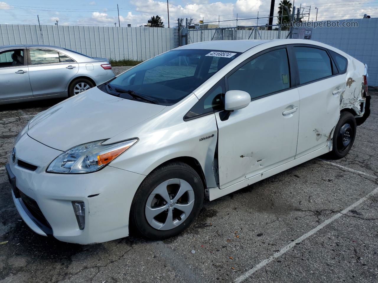 2015 Toyota Prius  White vin: JTDKN3DU4F1960935