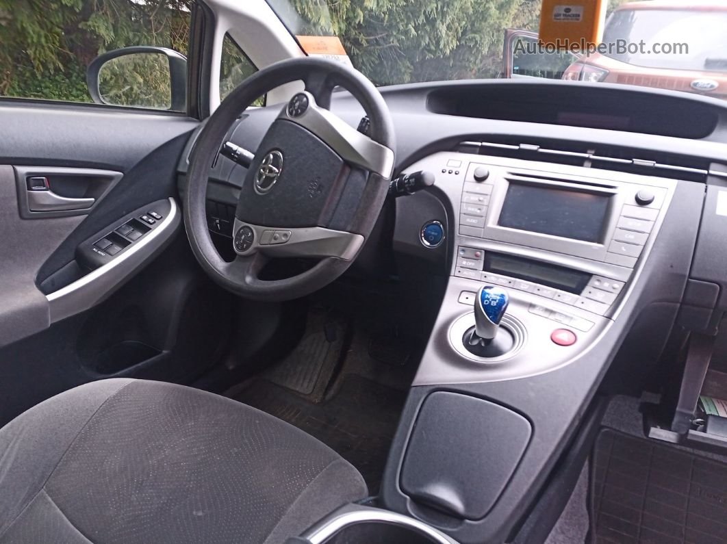 2015 Toyota Prius Two Синий vin: JTDKN3DU4F2001044