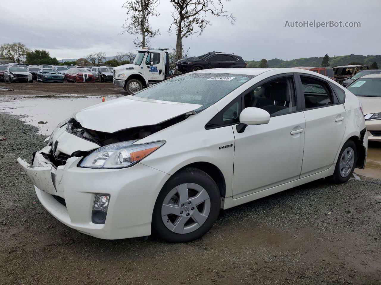 2011 Toyota Prius  White vin: JTDKN3DU5B5358418