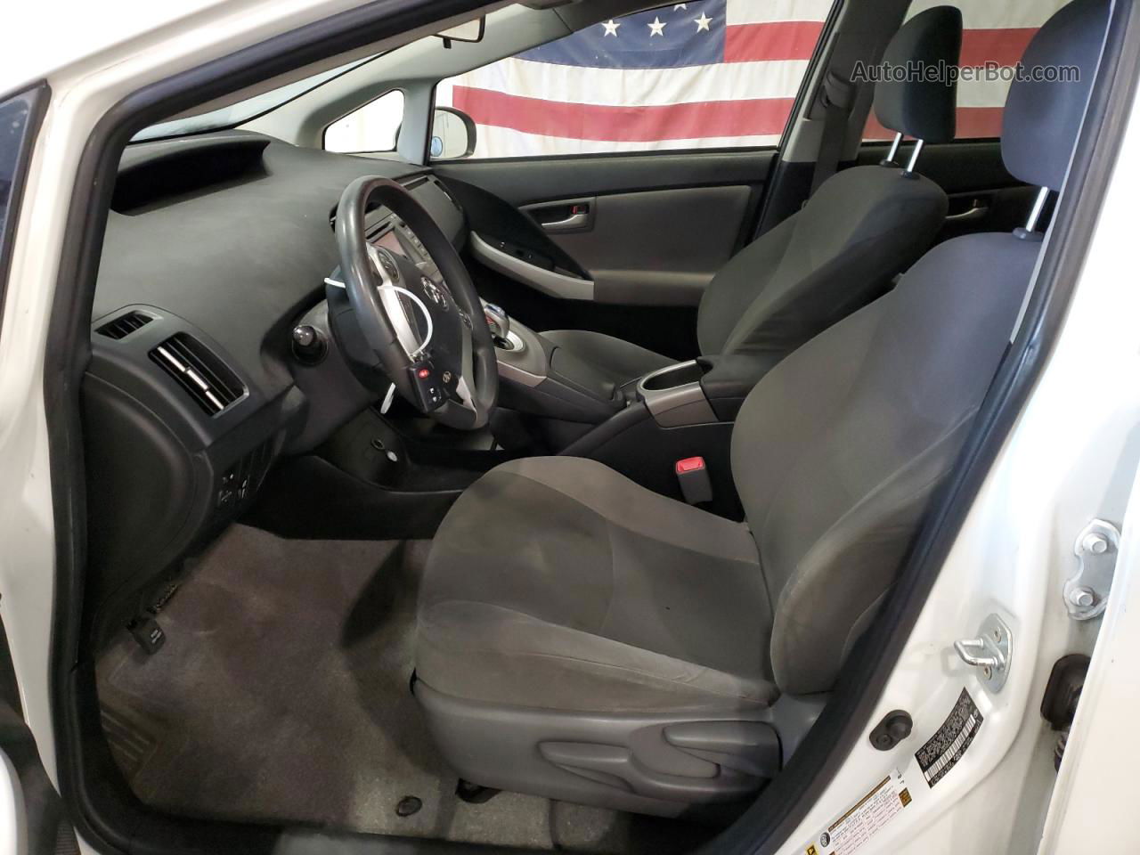 2012 Toyota Prius  Белый vin: JTDKN3DU5C1613710