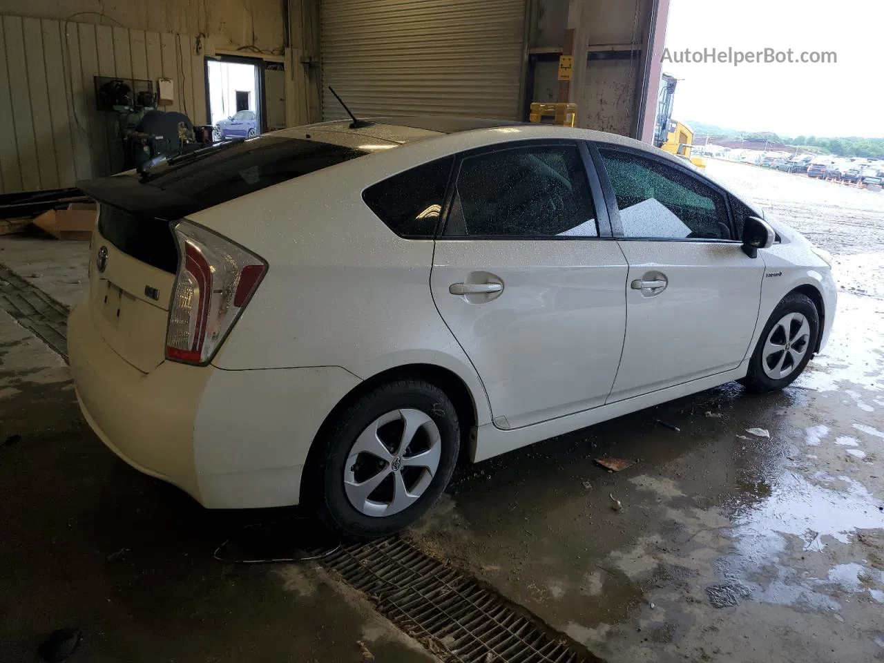 2012 Toyota Prius  White vin: JTDKN3DU5C5511123