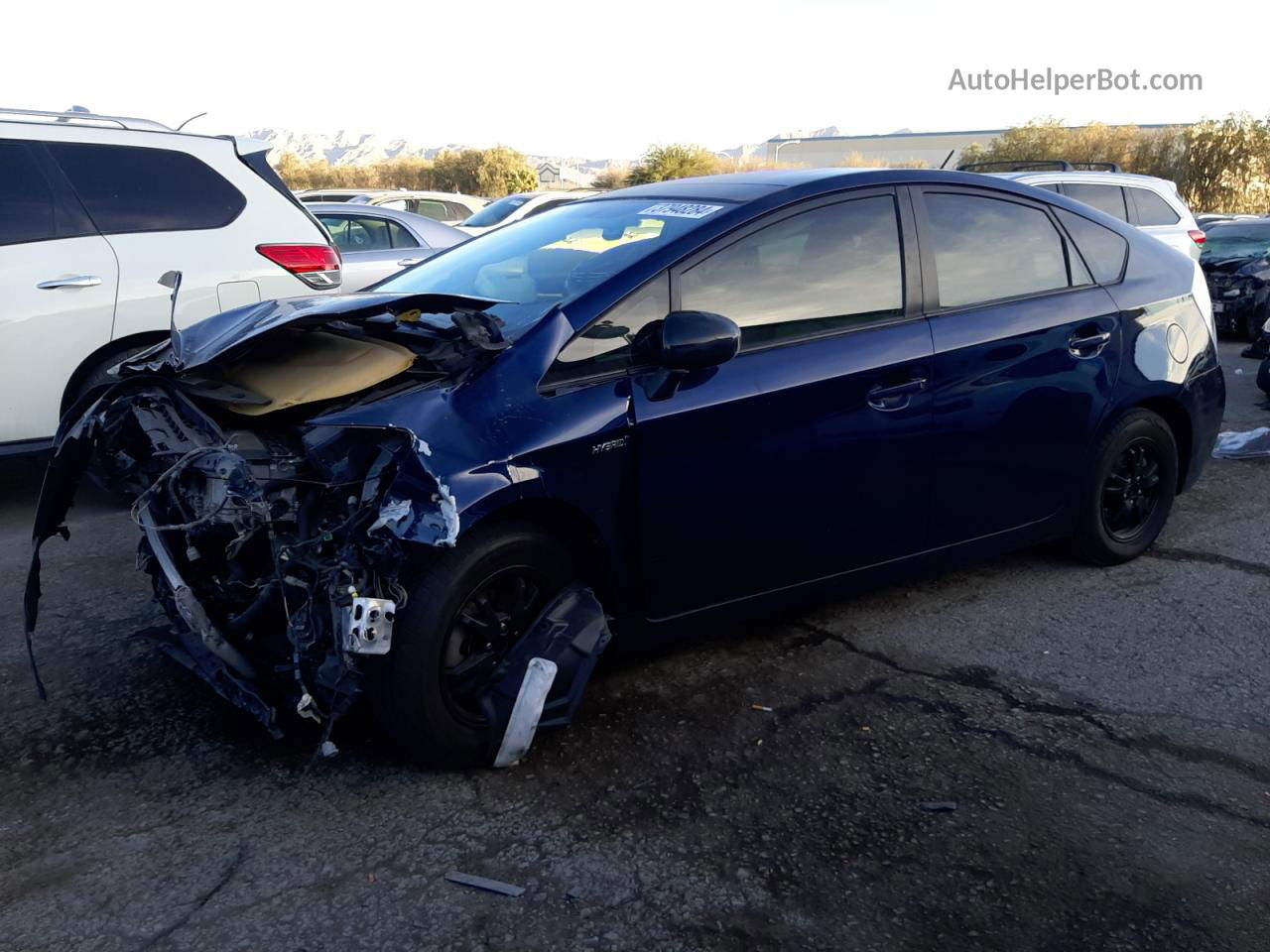 2013 Toyota Prius  Синий vin: JTDKN3DU5D1718541