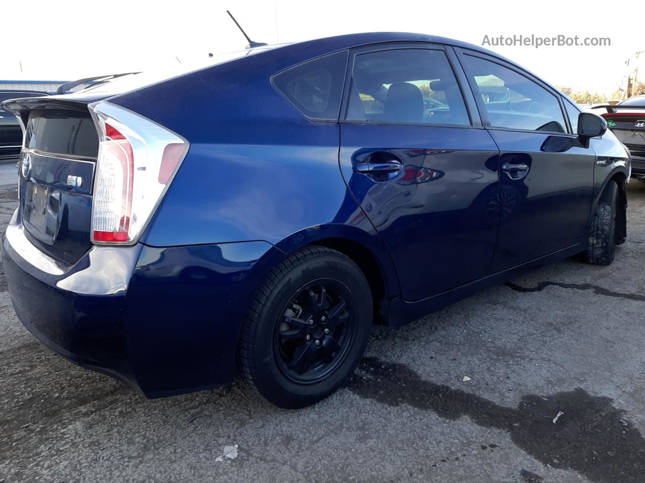 2013 Toyota Prius  Синий vin: JTDKN3DU5D1718541