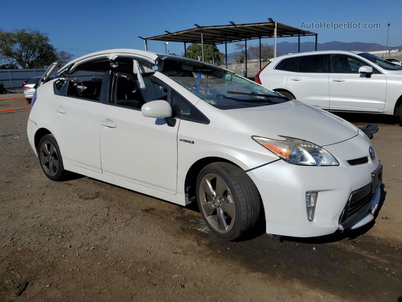 2013 Toyota Prius  White vin: JTDKN3DU5D5584154