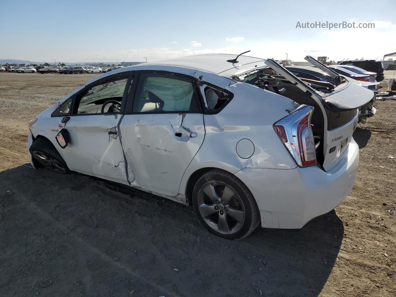 2013 Toyota Prius  White vin: JTDKN3DU5D5584154