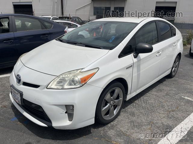 2013 Toyota Prius   vin: JTDKN3DU5D5599916