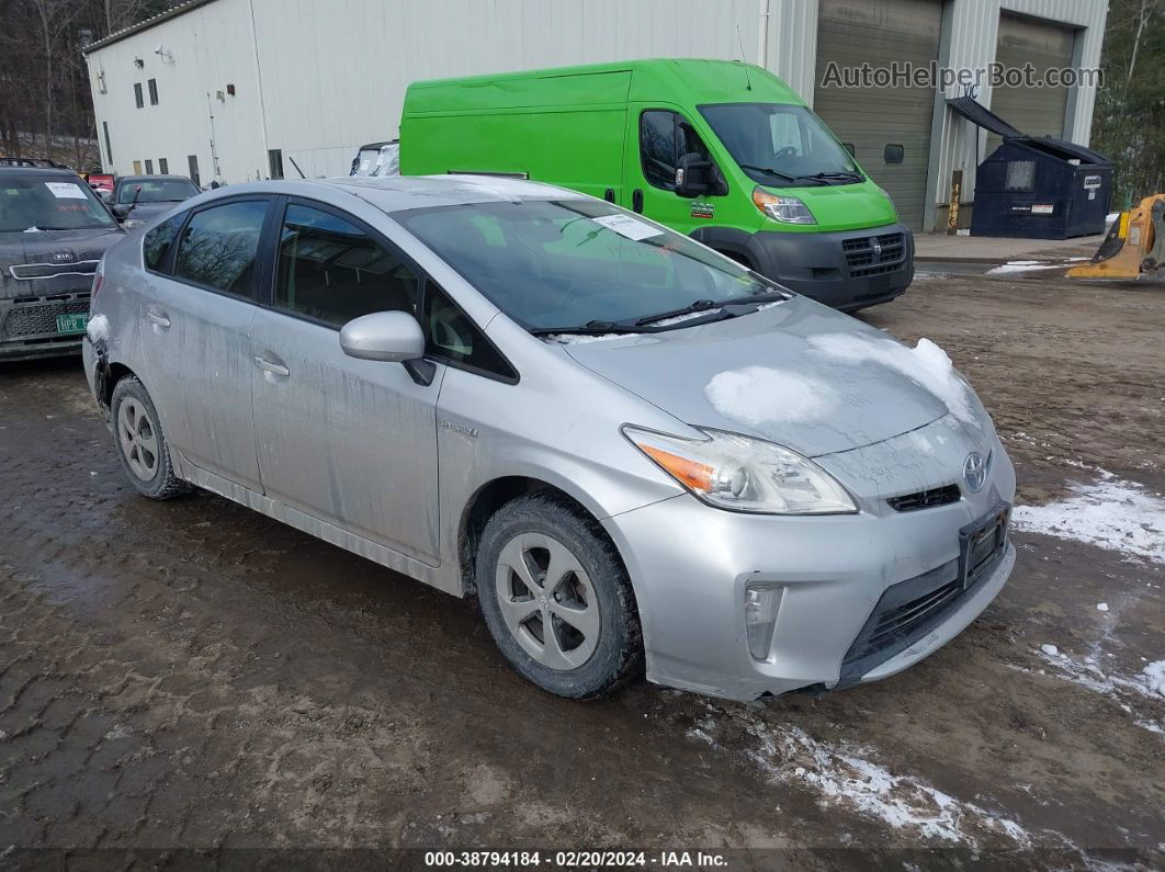 2013 Toyota Prius Two Серебряный vin: JTDKN3DU5D5696341