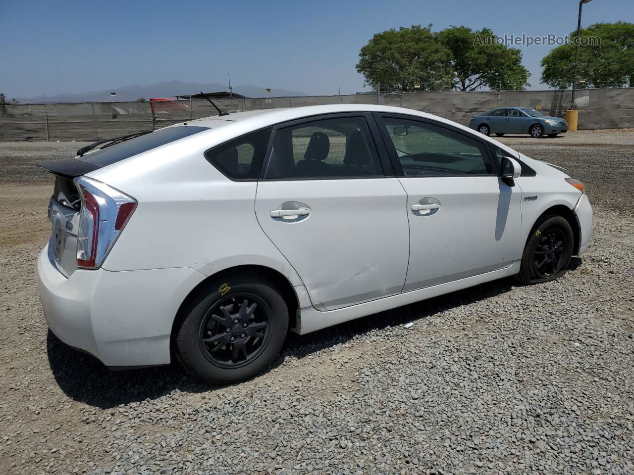 2014 Toyota Prius  White vin: JTDKN3DU5E0380730