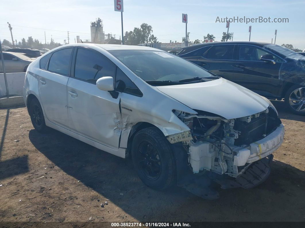 2014 Toyota Prius Three White vin: JTDKN3DU5E0385023