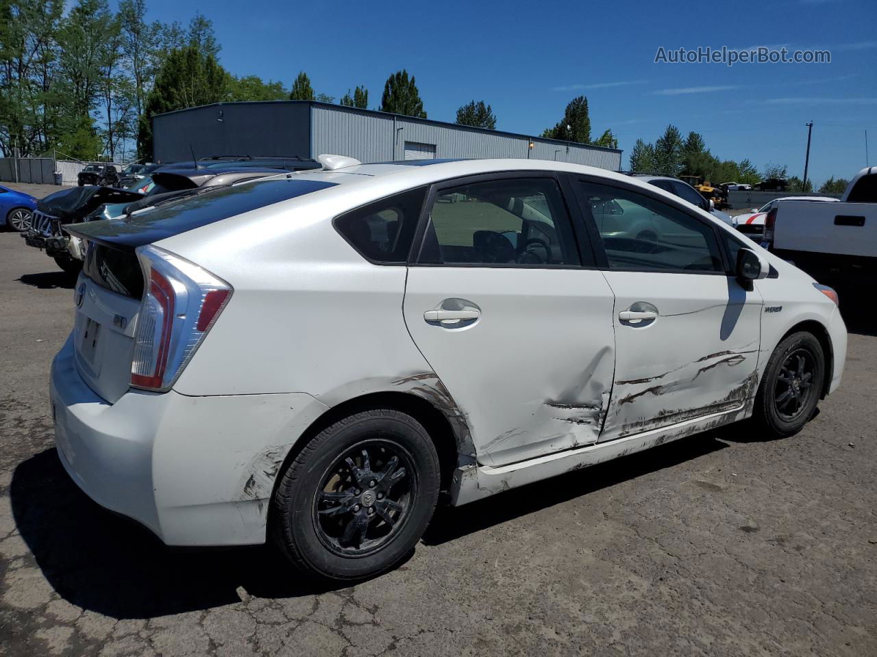 2014 Toyota Prius  White vin: JTDKN3DU5E1776876