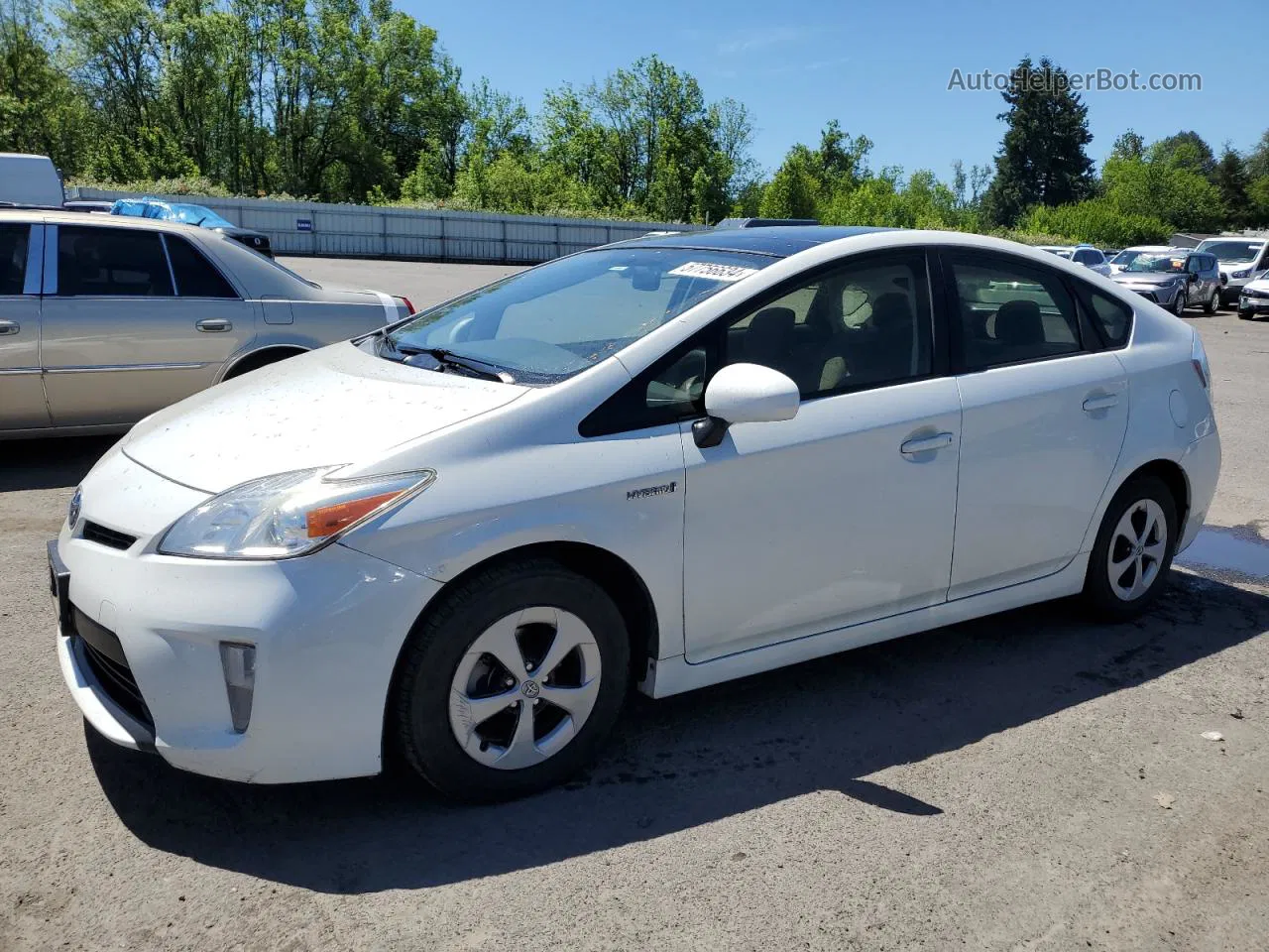 2014 Toyota Prius  White vin: JTDKN3DU5E1776876