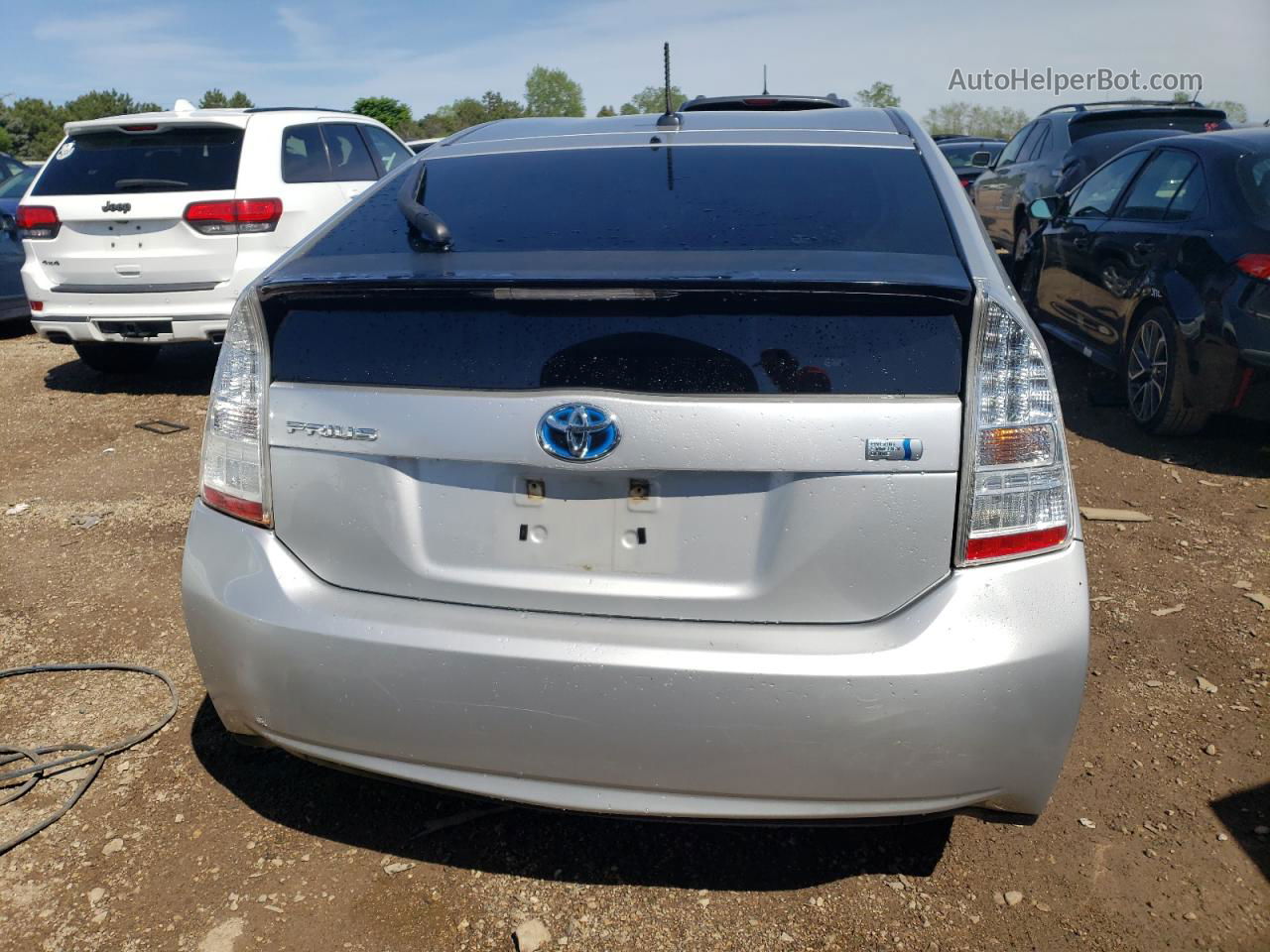 2011 Toyota Prius  Серебряный vin: JTDKN3DU6B0263167