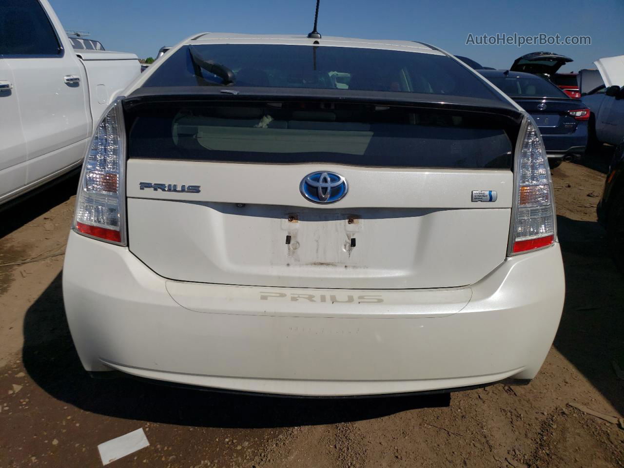 2011 Toyota Prius  Белый vin: JTDKN3DU6B1399034