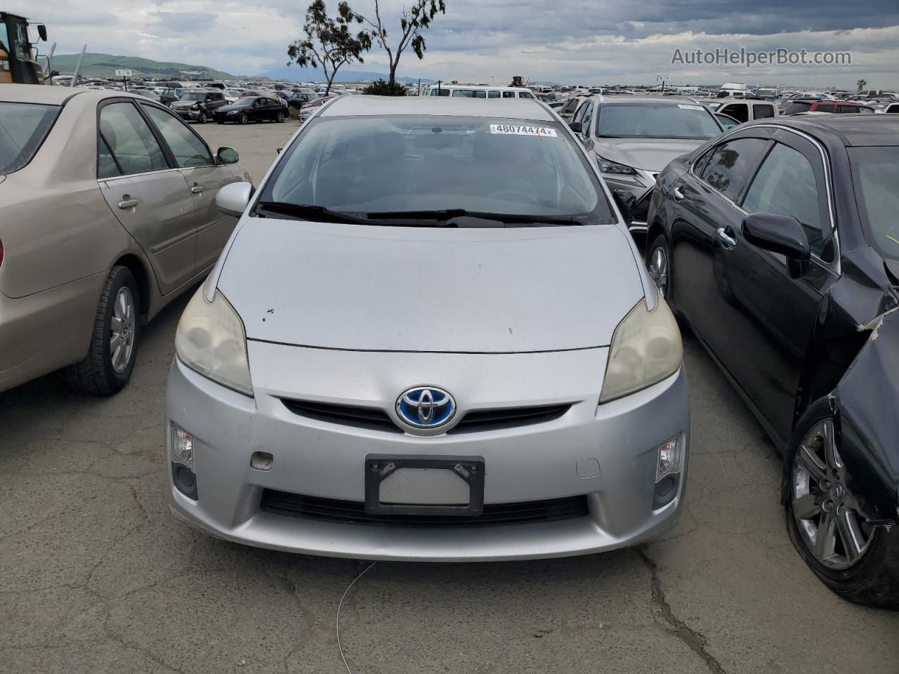 2011 Toyota Prius  Silver vin: JTDKN3DU6B1474461