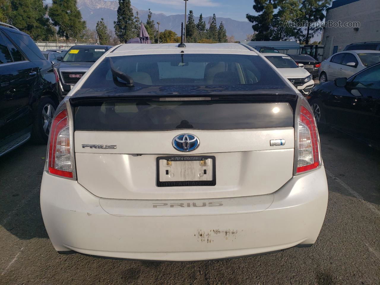 2012 Toyota Prius  White vin: JTDKN3DU6C5431670