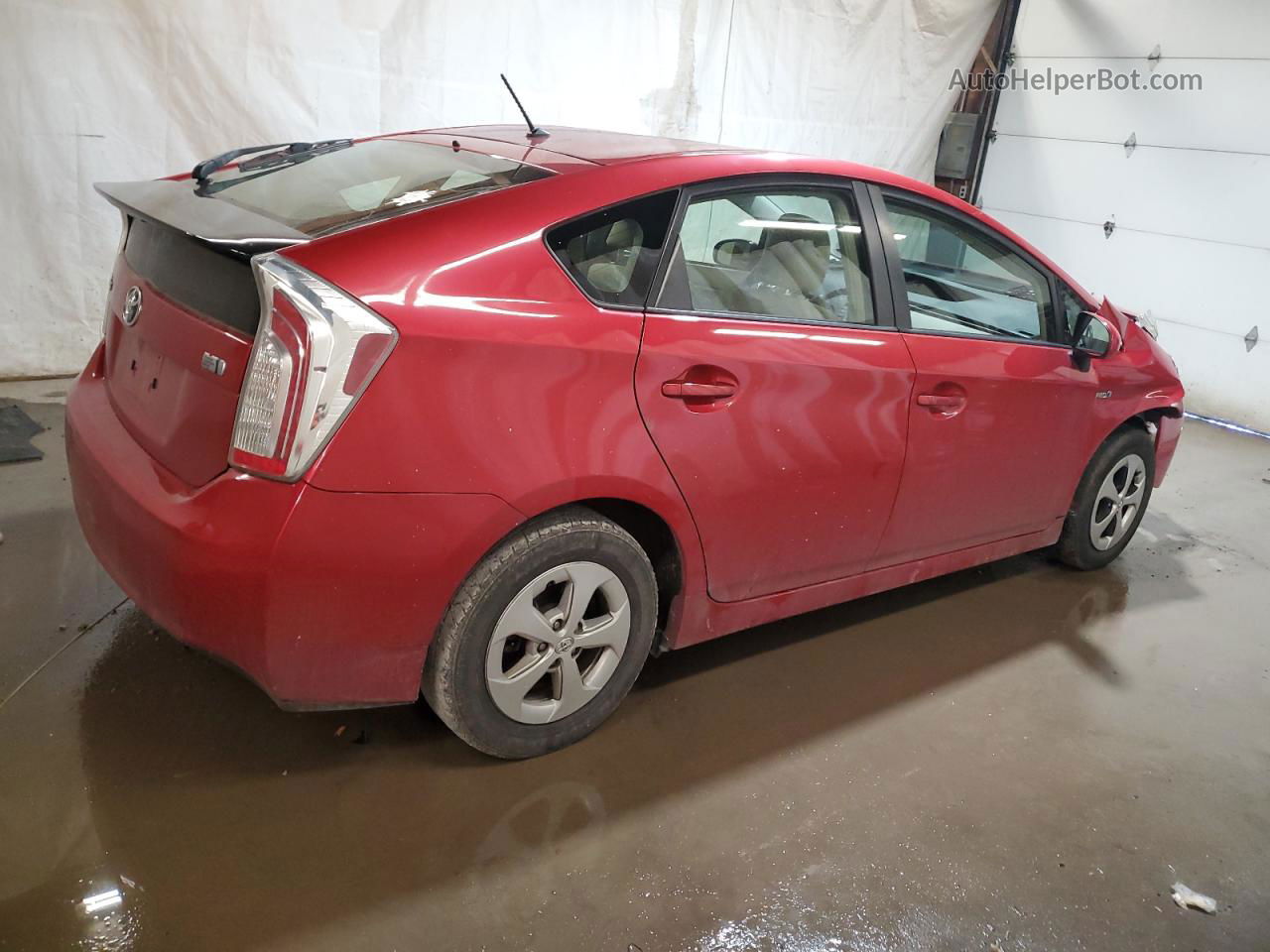 2013 Toyota Prius  Burgundy vin: JTDKN3DU6D1622403