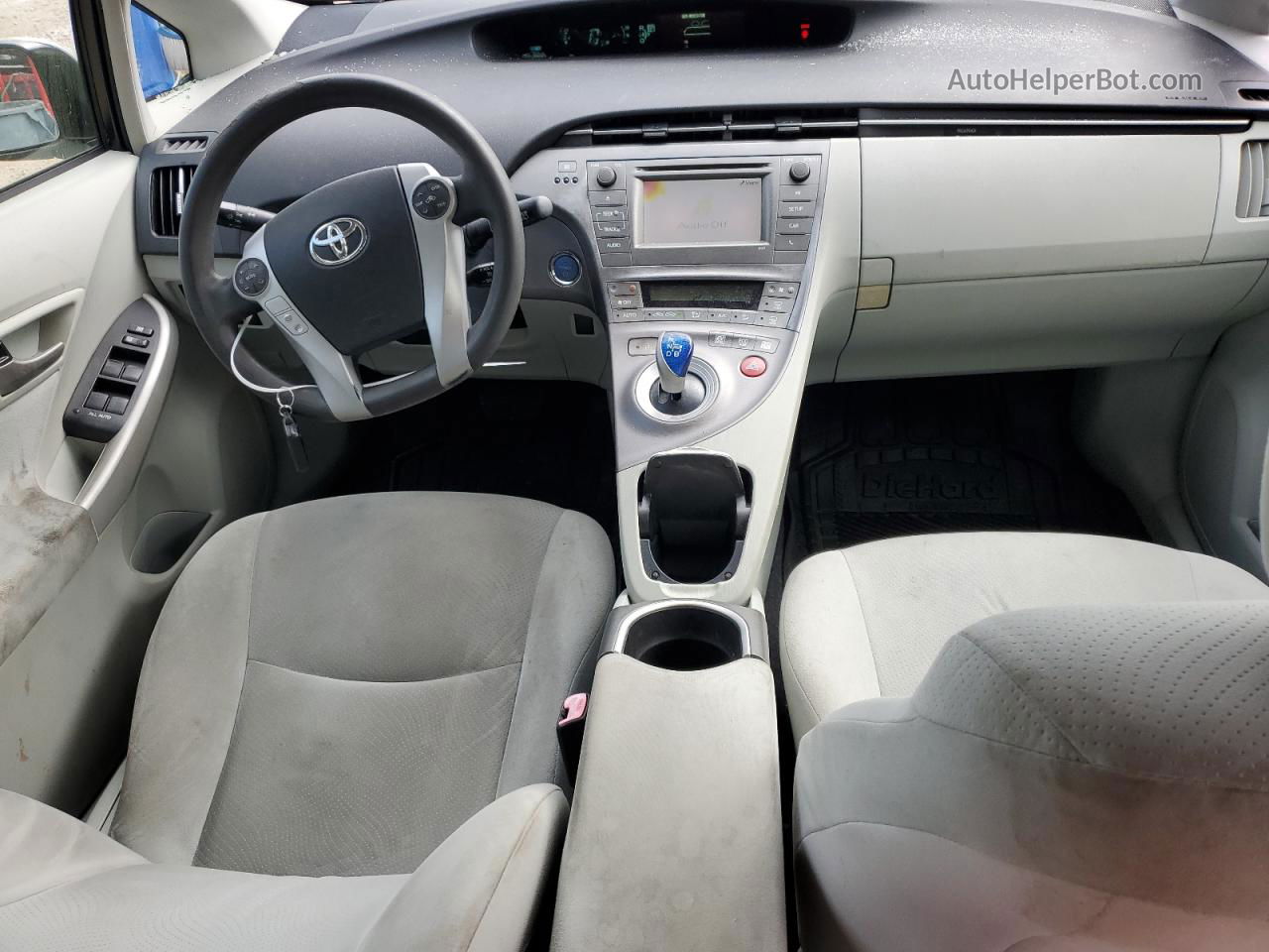 2013 Toyota Prius  Серебряный vin: JTDKN3DU6D5572398