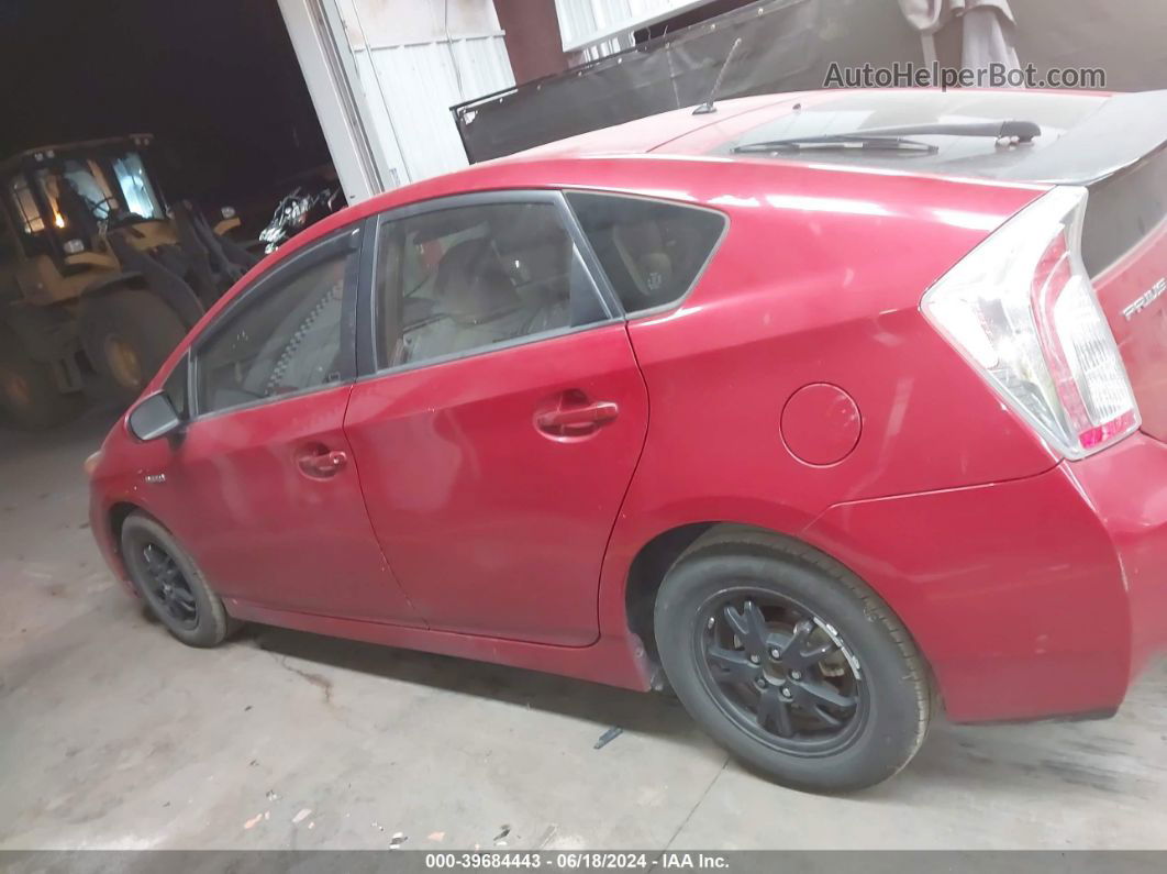 2013 Toyota Prius Two Красный vin: JTDKN3DU6D5649951