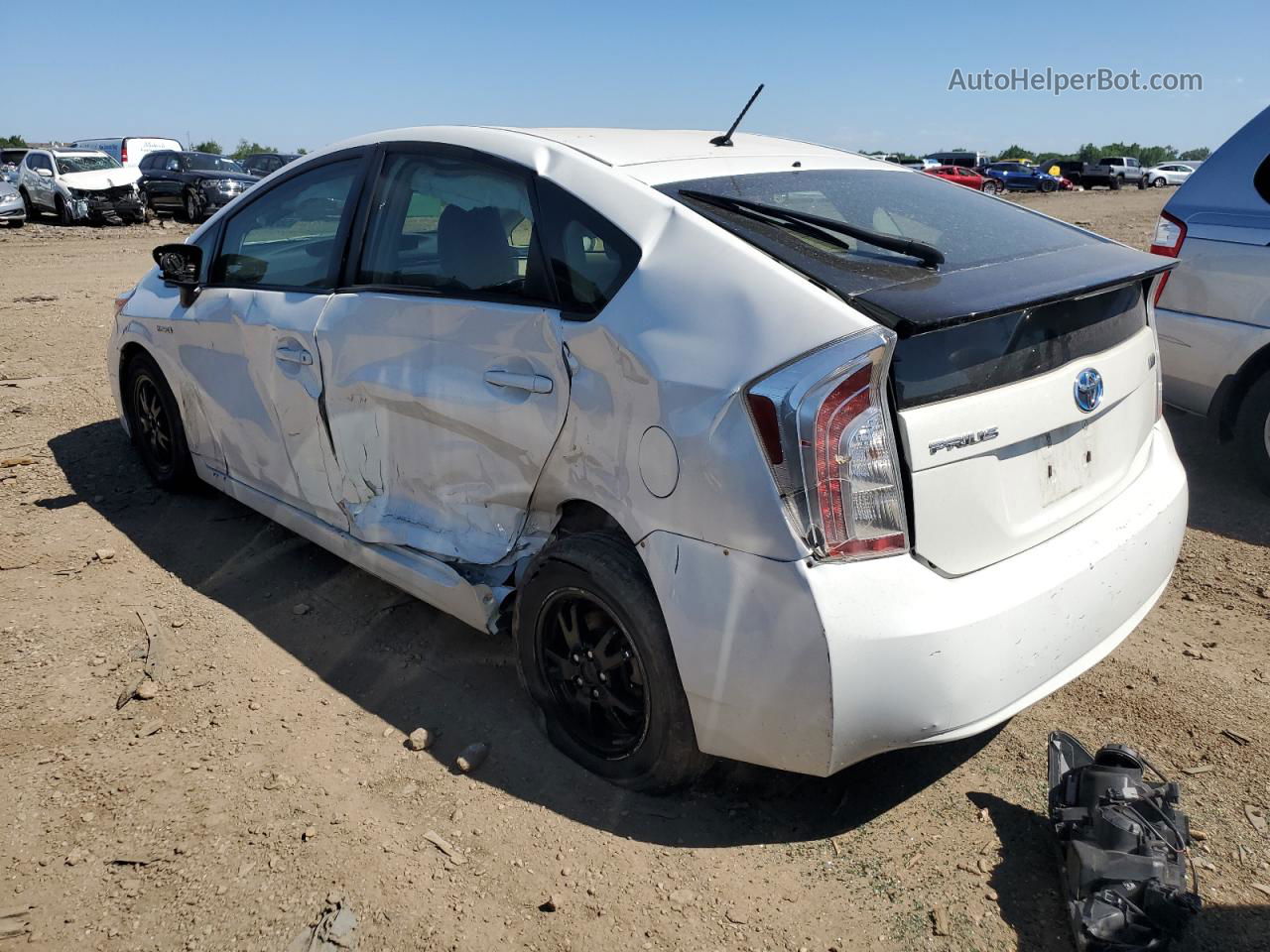 2014 Toyota Prius  White vin: JTDKN3DU6E0377724