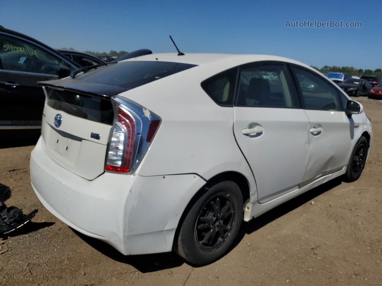 2014 Toyota Prius  White vin: JTDKN3DU6E0377724