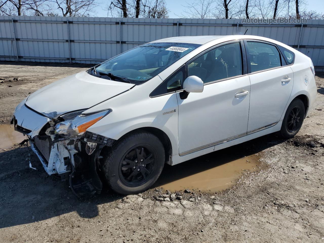 2013 Toyota Prius  White vin: JTDKN3DU7D0346304