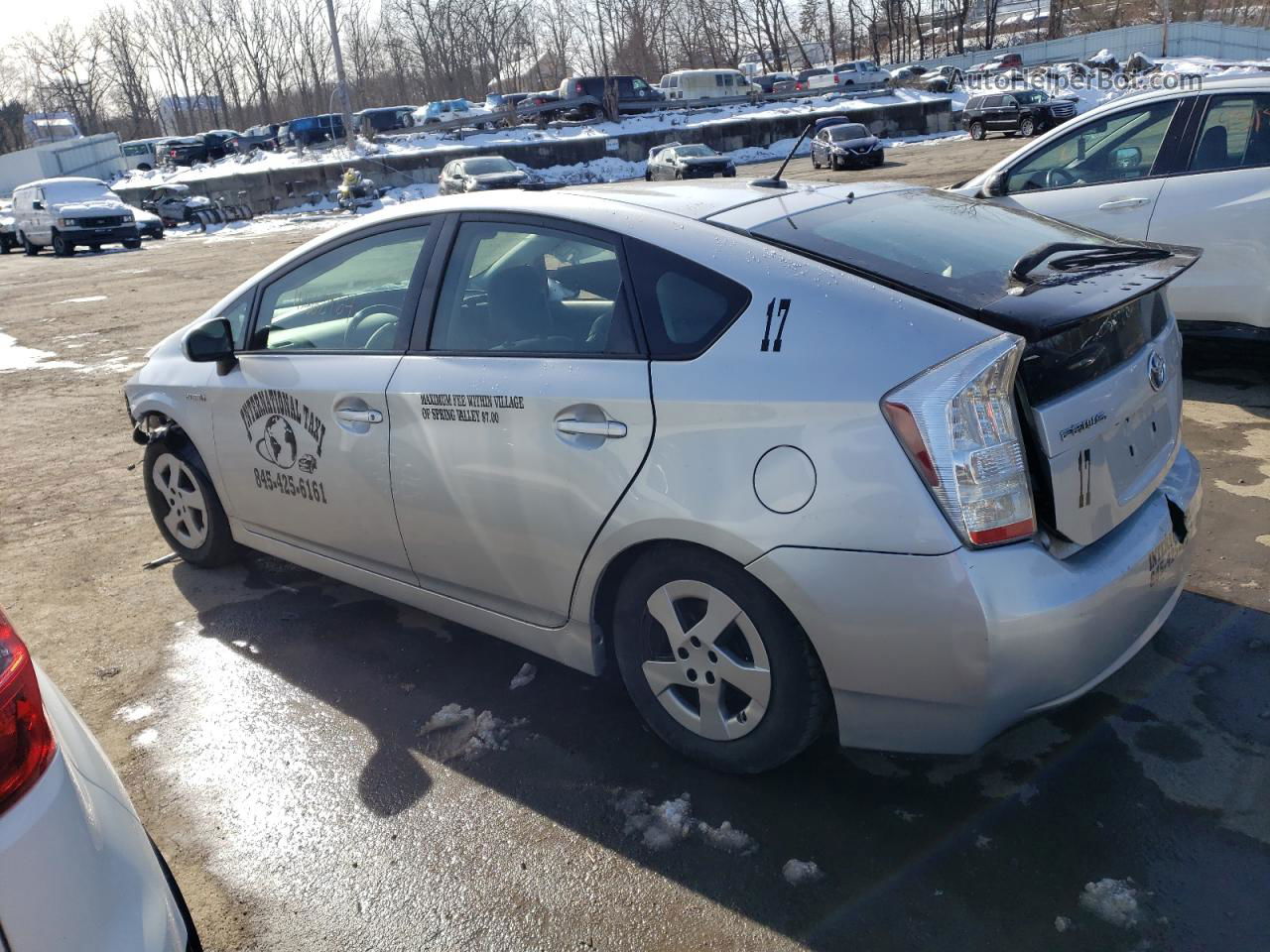 2013 Toyota Prius  Серебряный vin: JTDKN3DU7D5573737