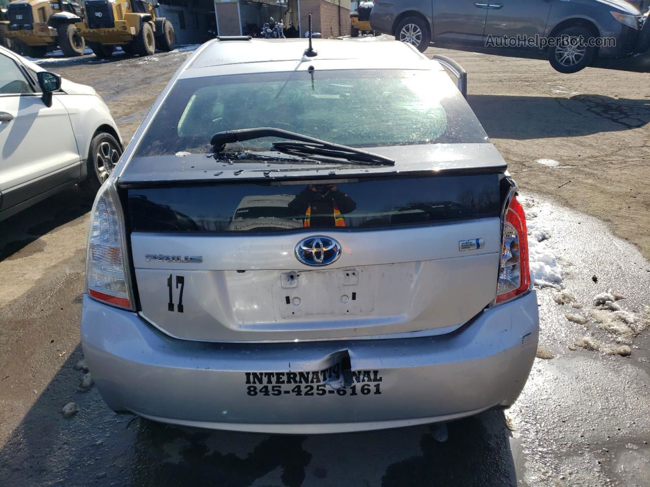 2013 Toyota Prius  Серебряный vin: JTDKN3DU7D5573737