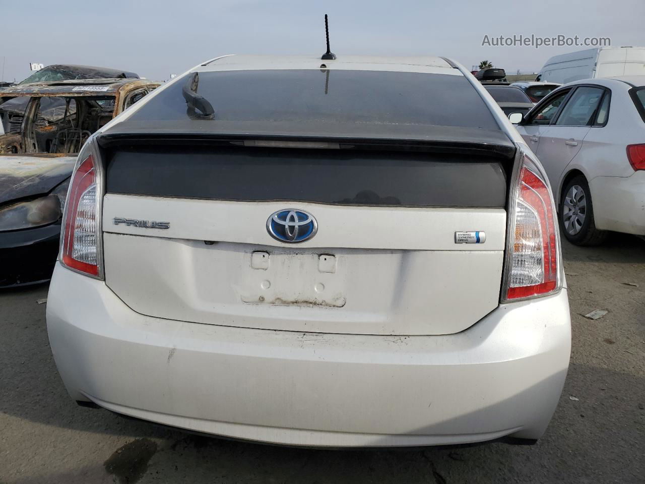 2013 Toyota Prius  Белый vin: JTDKN3DU7D5593955