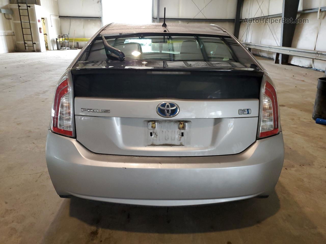 2013 Toyota Prius  Серебряный vin: JTDKN3DU7D5626145